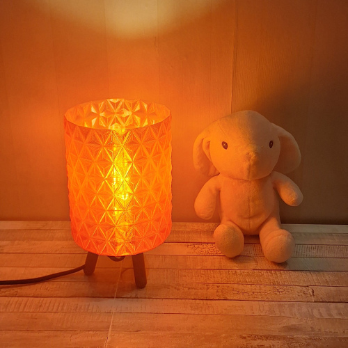 Oğuzhan  Masa Üzeri Lamba